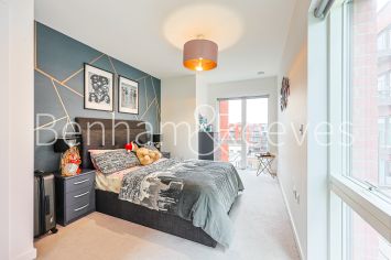 image 3  bedrooms flat to rent in Thonrey Close, Colindale Gardens, NW9-image 13