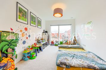 image 3  bedrooms flat to rent in Thonrey Close, Colindale Gardens, NW9-image 17