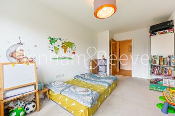 image 3  bedrooms flat to rent in Thonrey Close, Colindale Gardens, NW9-image 19