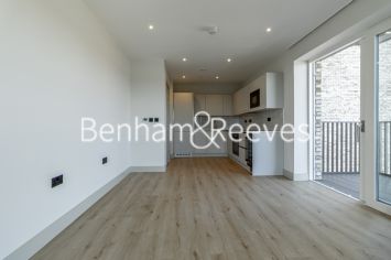 image 1  bedroom flat to rent in Duxford Tower, East Drive, NW9-image 13