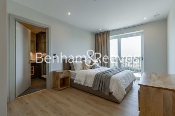 image 3  bedrooms flat to rent in Duxford Tower, East Drive, NW9-image 11