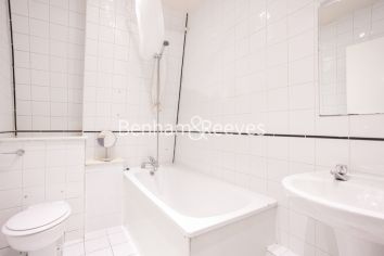 1 bedroom flat to rent in West Smithfield, City, EC1A-image 5