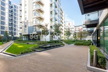 2  bedrooms flat to rent in Dance Square, City, EC1V-image 5