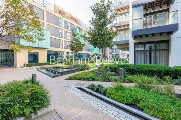 2  bedrooms flat to rent in Dance Square, City, EC1V-image 8