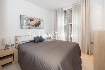 2  bedrooms flat to rent in Britton Apartments, Cock Lane, EC1A-image 3