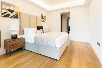 2  bedrooms flat to rent in Belvedere Garden, Southbank Place, SE1-image 9