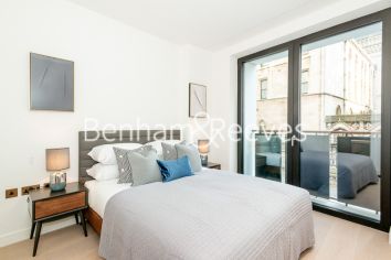 1  bedroom flat to rent in Lincoln Square, Portugal Street, WC2A-image 3