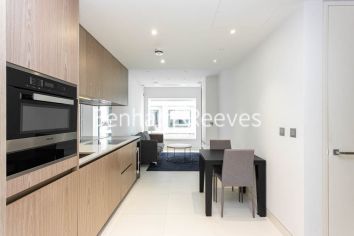 1 bedroom flat to rent in Sugar Quay,Water Lane, EC3R-image 10