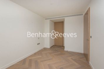 3 bedrooms flat to rent in Principal Tower, City, EC2A-image 14