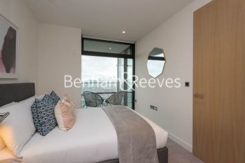 1 bedroom flat to rent in Principal Tower, City, EC2A-image 3