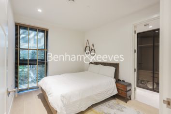 1  bedroom flat to rent in Lincoln Square, Portugal Street, WC2A-image 3