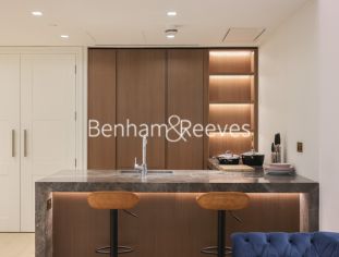 1  bedroom flat to rent in Lincoln Square, Portugal Street, WC2A-image 7