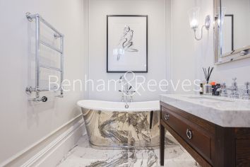 3  bedrooms flat to rent in Henrietta Steet, Covent Garden, WC2E-image 4