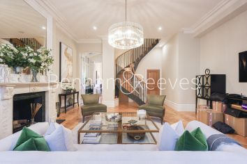3  bedrooms flat to rent in Henrietta Steet, Covent Garden, WC2E-image 6