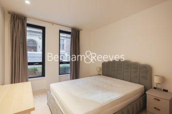 2 bedrooms flat to rent in Lincoln Square, 18 Portugal Street, WC2A-image 3