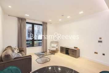 2 bedrooms flat to rent in Lincoln Square, 18 Portugal Street, WC2A-image 9