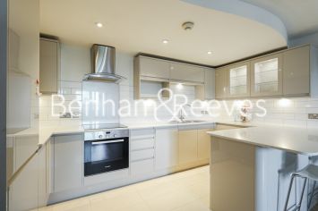 2  bedrooms flat to rent in Westminster Bridge Road, City, SE1-image 9