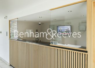 2  bedrooms flat to rent in Westminster Bridge Road, City, SE1-image 20