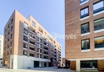 2 bedrooms flat to rent in Gorsuch Place, Nine Elms, E2-image 14