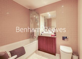 3  bedrooms flat to rent in Talisman Tower, Lincoln Plaza, E14-image 5