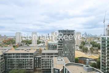 3  bedrooms flat to rent in Talisman Tower, Lincoln Plaza, E14-image 10
