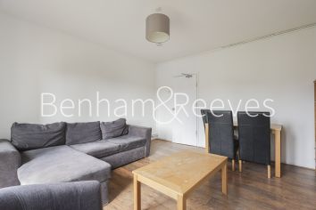 3 bedrooms flat to rent in Norris House, Colville Estate, N1-image 6