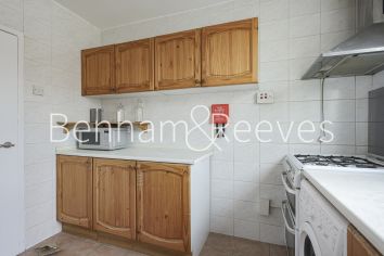 3 bedrooms flat to rent in Norris House, Colville Estate, N1-image 7