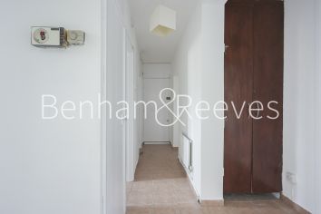 3 bedrooms flat to rent in Norris House, Colville Estate, N1-image 14