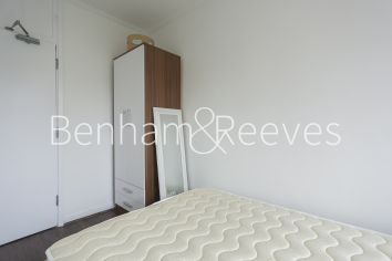 3 bedrooms flat to rent in Norris House, Colville Estate, N1-image 18