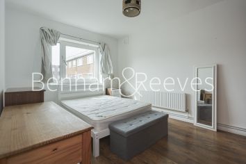 3 bedrooms flat to rent in Norris House, Colville Estate, N1-image 20