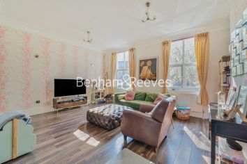 2  bedrooms flat to rent in Dartmouth, Park Hill,  NW5-image 1