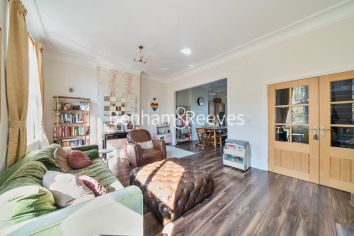 2  bedrooms flat to rent in Dartmouth, Park Hill,  NW5-image 3