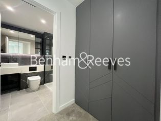 image 2  bedrooms flat to rent in Emperor Point, Dragonfly Walk, N4-image 4