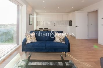 2 bedrooms flat to rent in Accolade Avenue, Southall, UB1-image 1