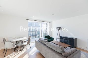 1  bedroom flat to rent in Greenleaf Walk, Southall, UB1-image 6