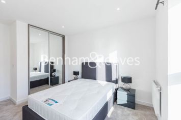1  bedroom flat to rent in Greenleaf Walk, Southall, UB1-image 8