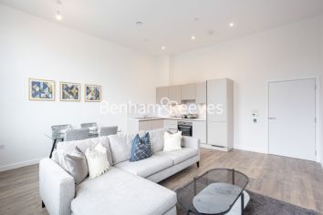 1  bedroom flat to rent in Carnation Gardens, Hayes, UB3-image 6