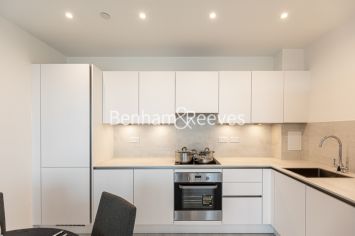 2  bedrooms flat to rent in Carnation Gardens, Hayes, UB3-image 2