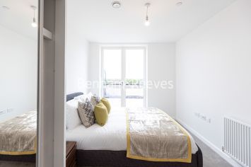2  bedrooms flat to rent in Carnation Gardens, Hayes, UB3-image 3