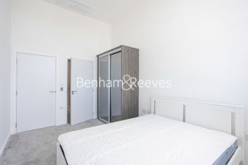 2  bedrooms flat to rent in Carnation Gardens, Hayes, UB3-image 2