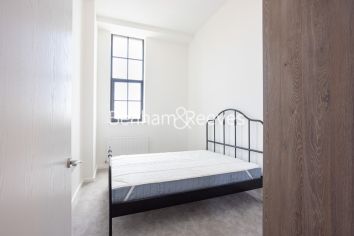 2  bedrooms flat to rent in Carnation Gardens, Hayes, UB3-image 9