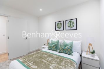 2  bedrooms flat to rent in Sibley House, Cedrus Avenue, UB1-image 12