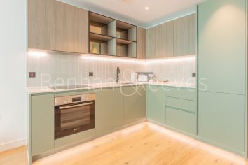 1  bedroom flat to rent in Cedrus Avenue, Southall, UB1-image 2