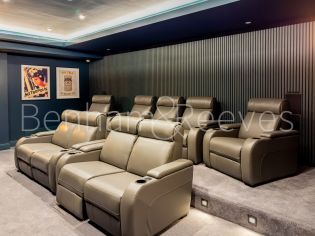 image 1  bedroom flat to rent in Exploration Way, Slough, SL1-image 16