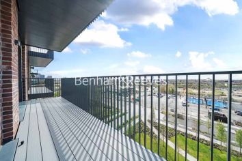 image 2  bedrooms flat to rent in Cedrus Avenue, Southall, UB1-image 6