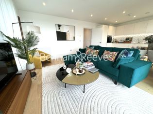 2 bedrooms flat to rent in Cedrus Avenue, Southall, UB1-image 1