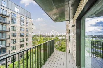 1  bedroom flat to rent in Greenleaf Walk, Southall, UB1-image 5