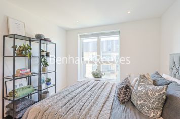 1  bedroom flat to rent in Edwin House, Accolade Avenue, UB1-image 15