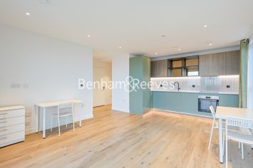 2  bedrooms flat to rent in Iris House, Cedrus Avenue, UB1-image 3
