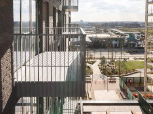 1  bedroom flat to rent in Viola House, Southall, UB1-image 5